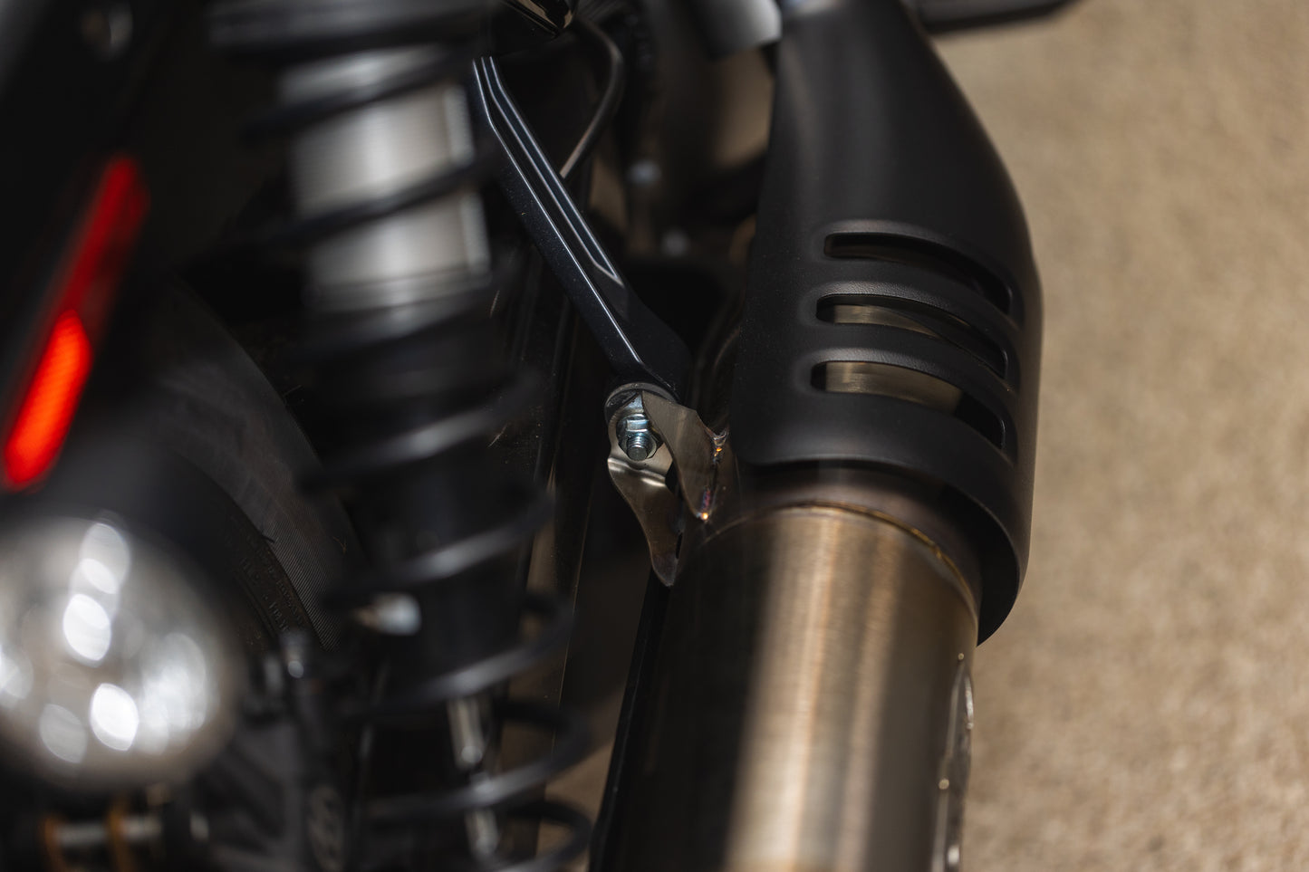 Nightster ROWDY Slip-on Exhaust (RH 975)