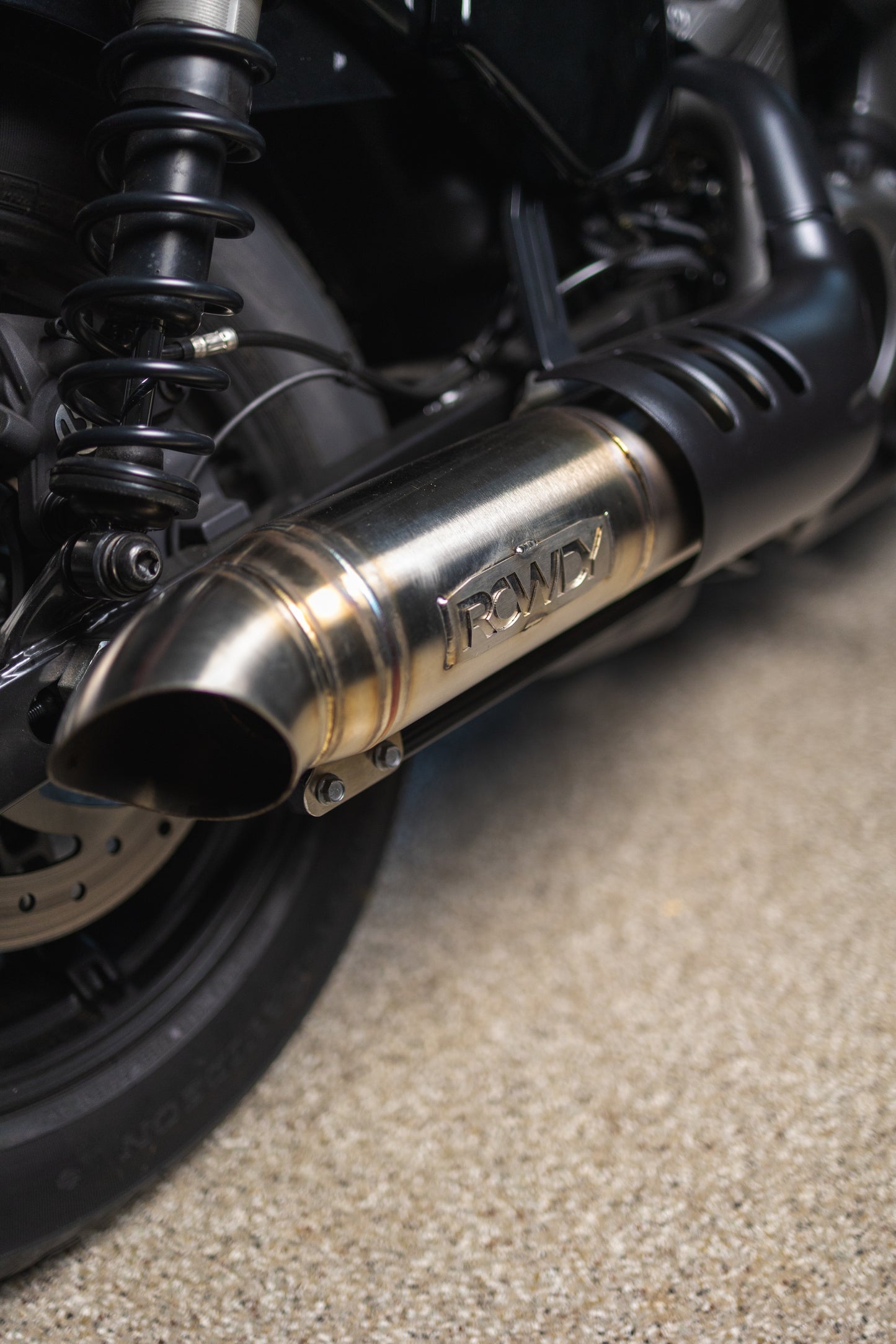 Nightster ROWDY Slip-on Exhaust (RH 975)