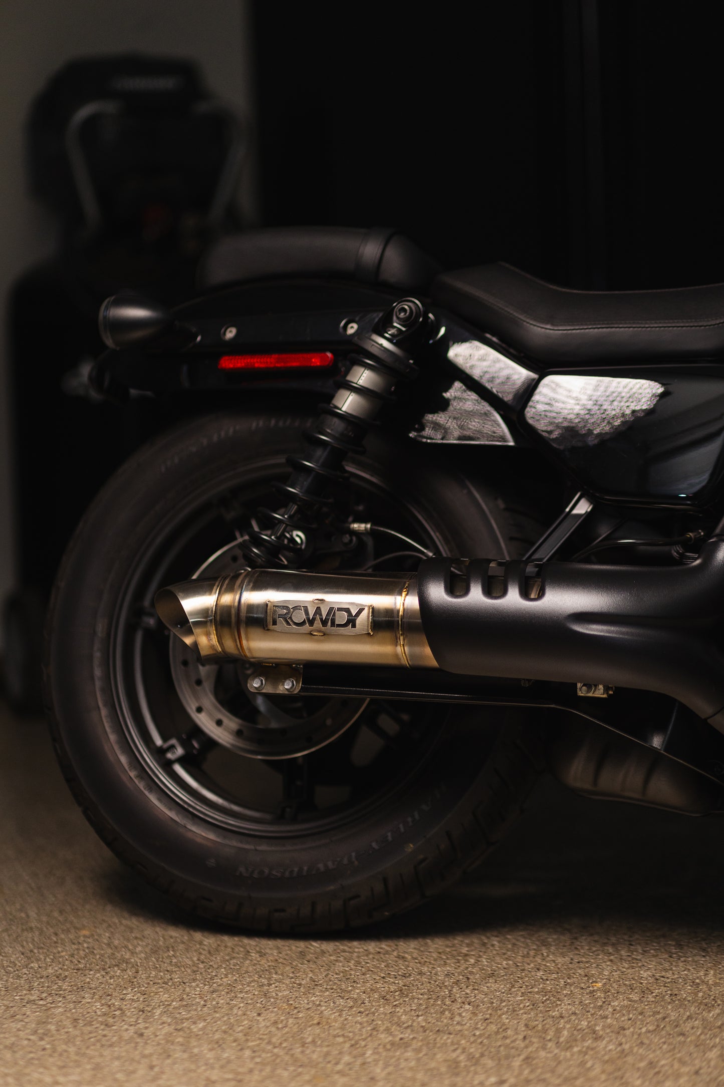Nightster ROWDY Slip-on Exhaust (RH 975)